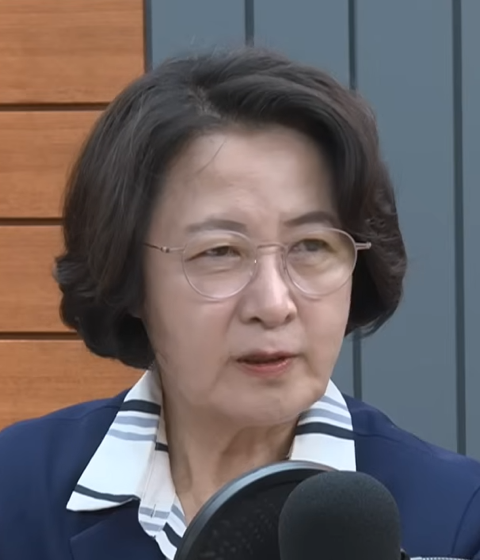 추미애 인물 사진